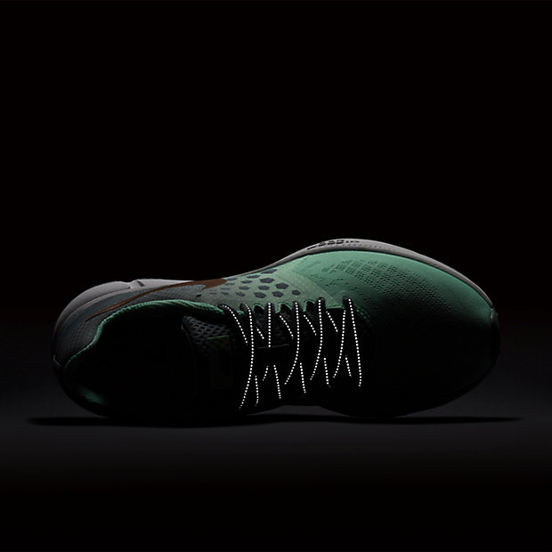 کفش دویدن و پیاده‌روی زنانه نایک