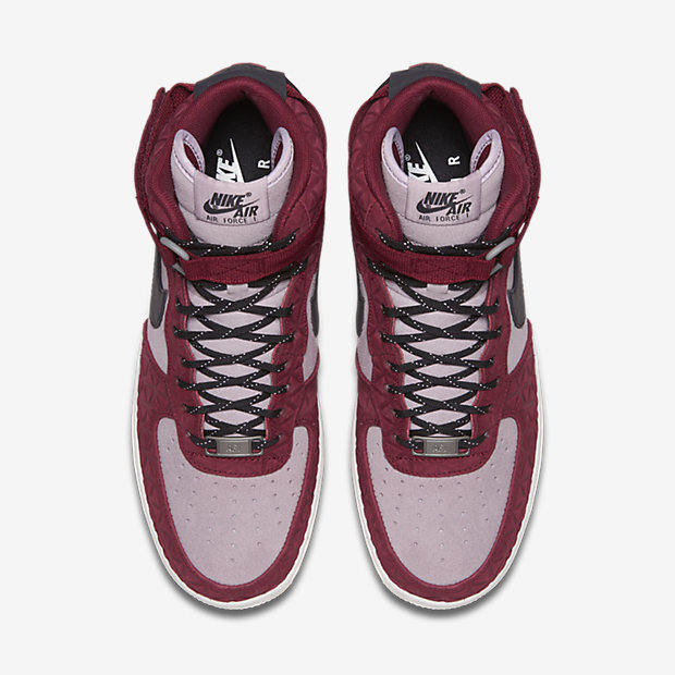 کفش دویدن و پیاده‌روی زنانه نایک