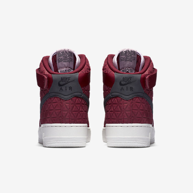 کفش دویدن و پیاده‌روی زنانه نایک