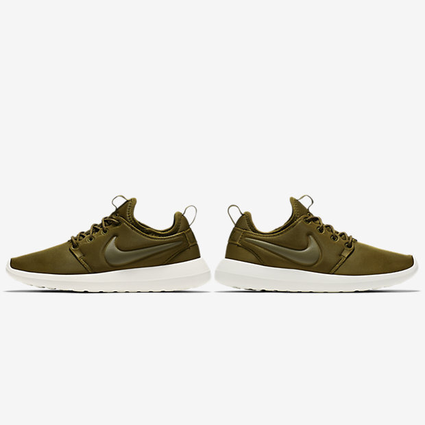 کفش دویدن و پیاده‌روی زنانه نایک