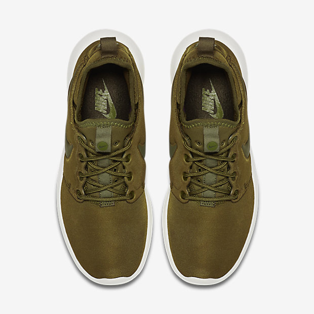 کفش دویدن و پیاده‌روی زنانه نایک