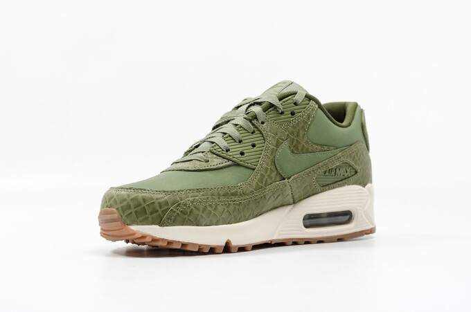 کفش دویدن و پیاده‌روی زنانه نایک