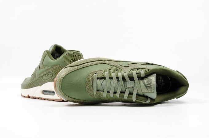 کفش دویدن و پیاده‌روی زنانه نایک