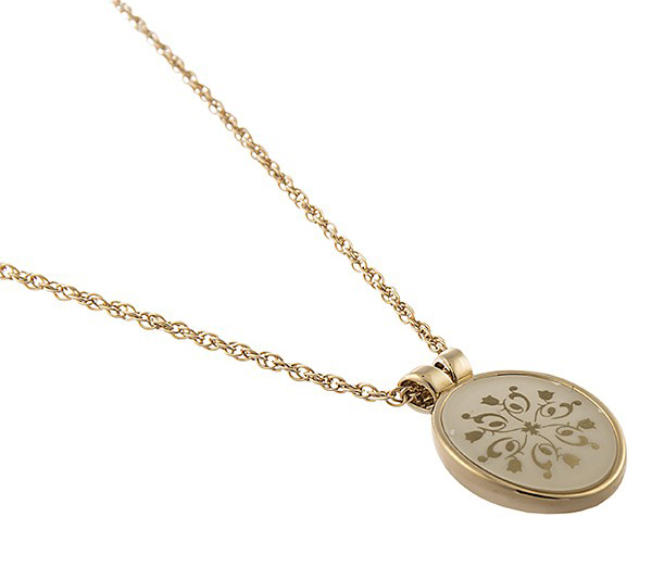 آویز زنانه اندره موشه