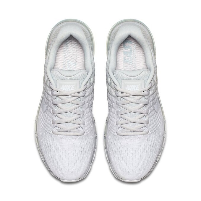 کفش دویدن و پیاده‌روی زنانه نایک