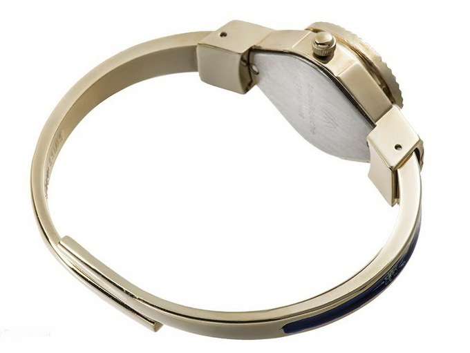 ساعت مچی آنالوگ زنانه اندره موشه