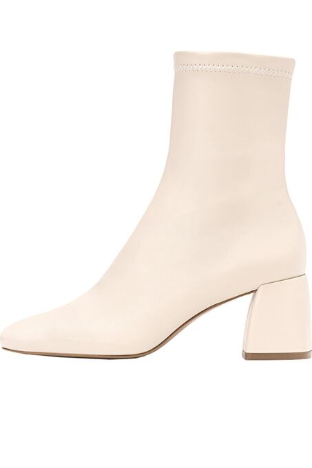 بوت زنانه استرادیواریوس