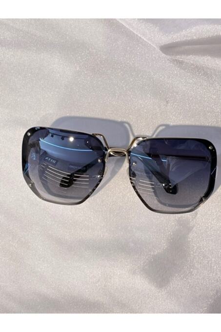 عینک آفتابی روزمره زنانه روبرتو کاوالی