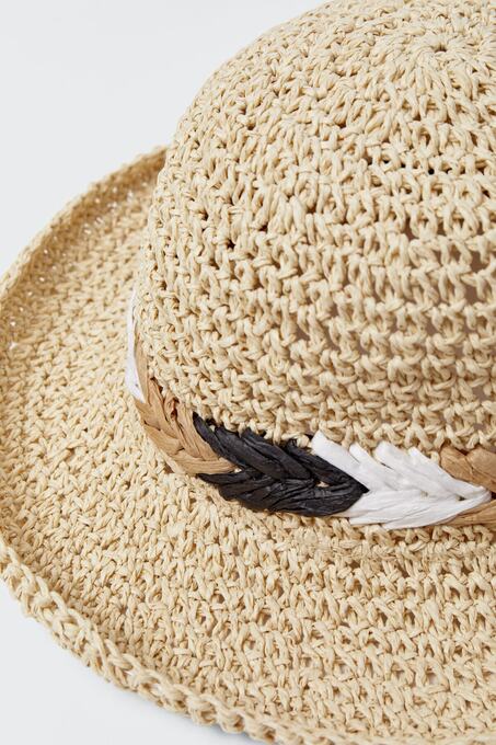 کلاه زنانه استرادیواریوس