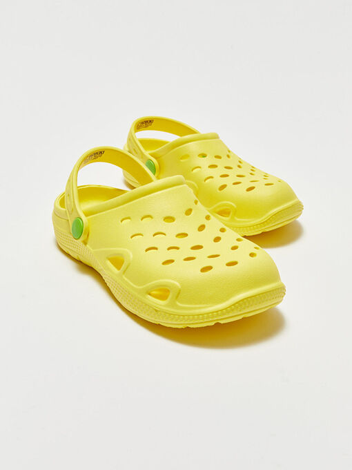 صندل بچه‌گانه ال سی وایکیکی