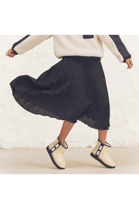 بوت زنانه آگ