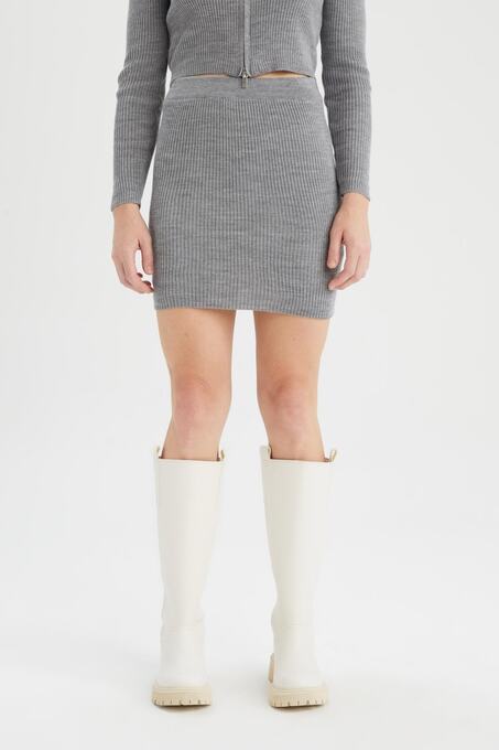 دامن کوتاه زنانه دیفکتو