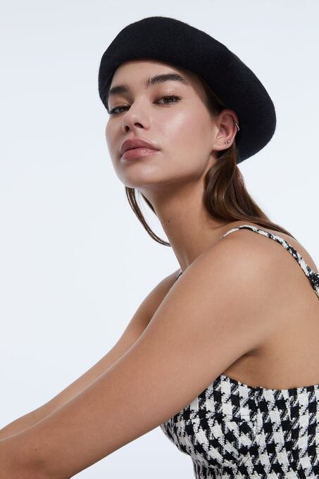 کلاه زنانه استرادیواریوس