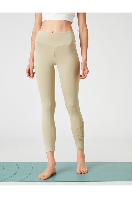 ساپورت روزمره زنانه کوتون