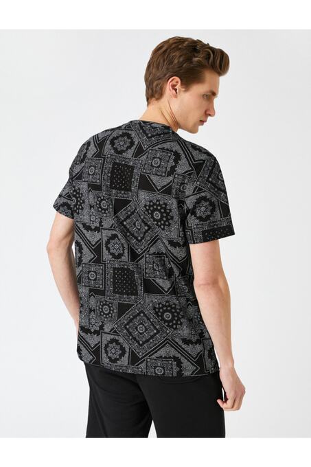 تی شرت آستین کوتاه مردانه کوتون