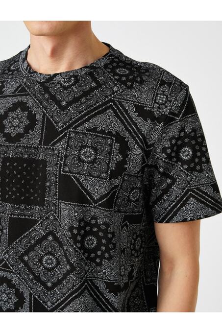 تی شرت آستین کوتاه مردانه کوتون