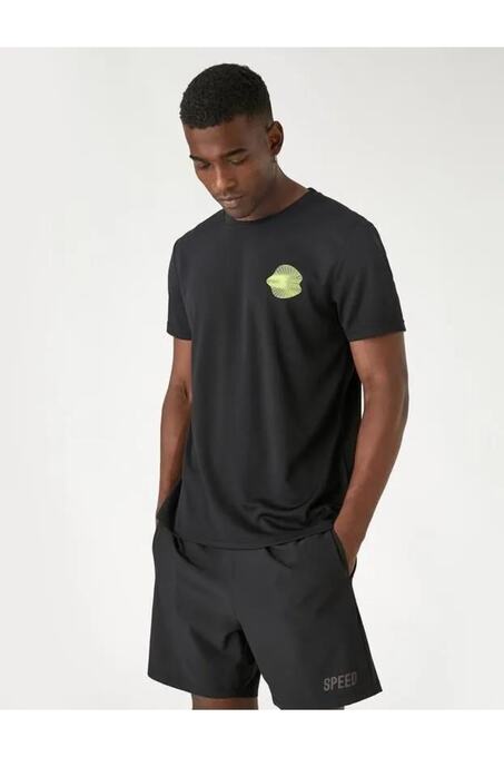 تی شرت آستین کوتاه مردانه کوتون