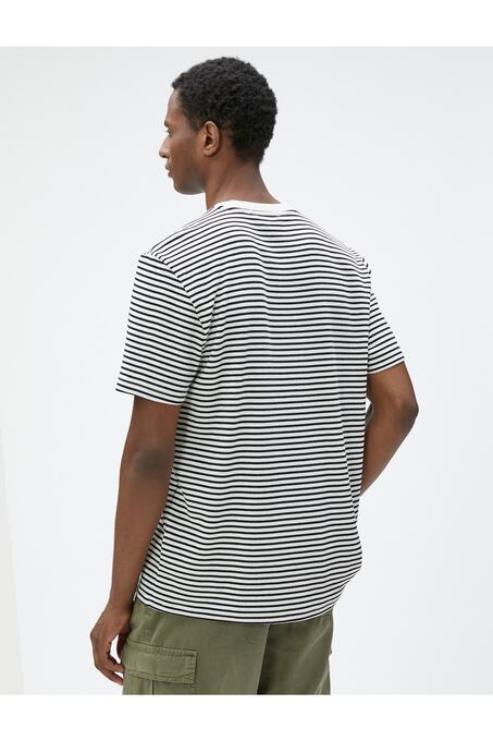 تی شرت آستین کوتاه مردانه کوتون