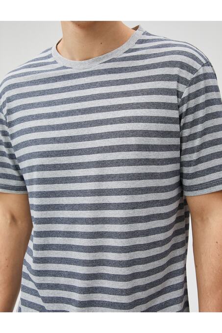 تی شرت آستین کوتاه مردانه کوتون