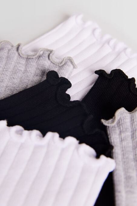 جوراب زنانه برشکا