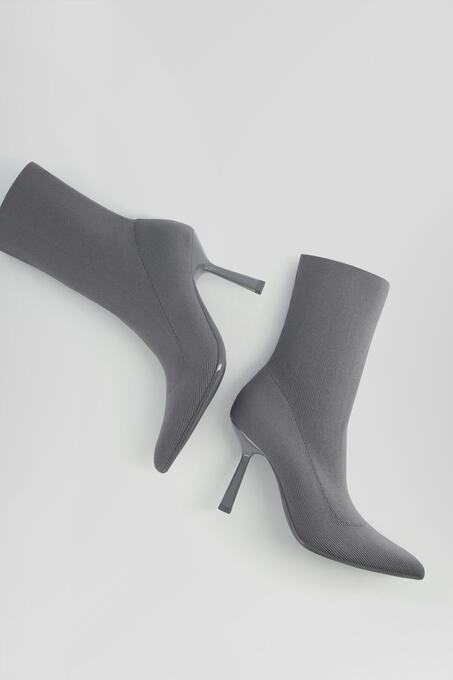 بوت زنانه برشکا