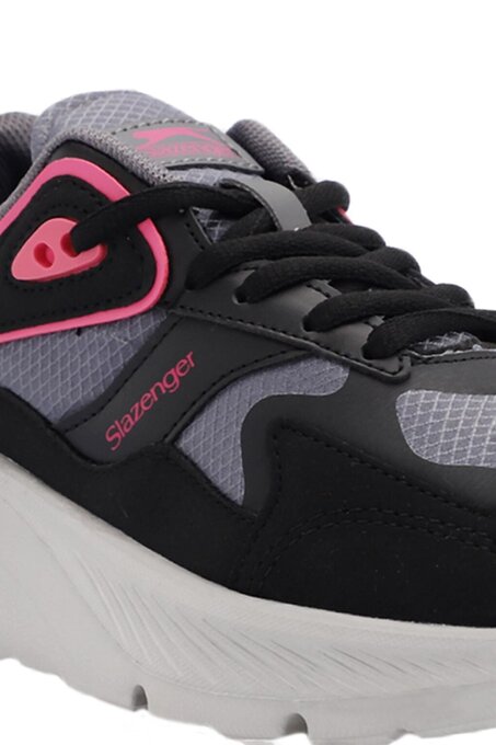 کفش دویدن و پیاده‌روی زنانه اسلازنگر