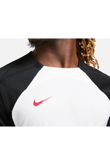 تی شرت ورزشی مردانه نایک