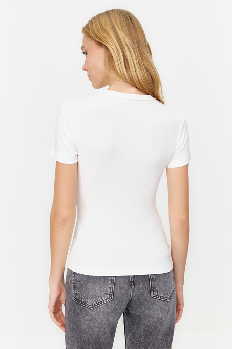 تی شرت آستین کوتاه سفید تی شرت آستین کوتاه زنانه  میلا