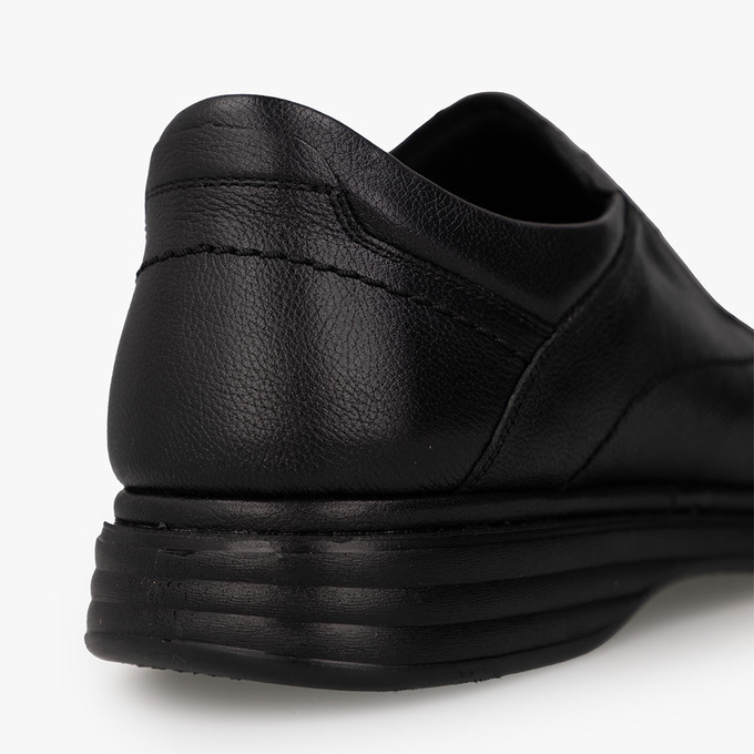 کفش راحتی مردانه برتونیکس