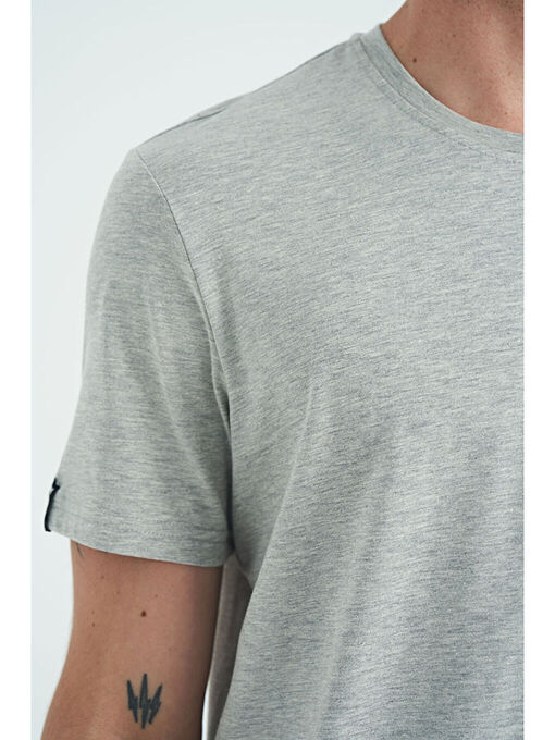 تی شرت آستین کوتاه طوسی تی شرت آستین کوتاه مردانه ال سی وایکیکی