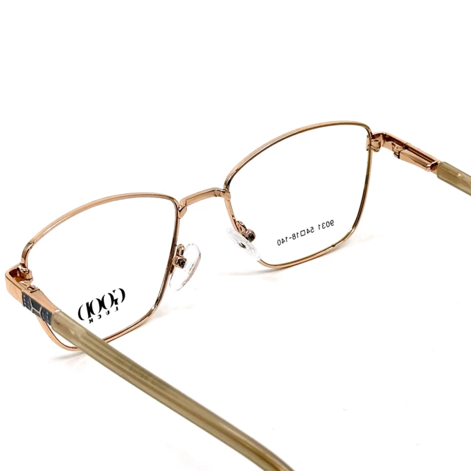 عینک طبی زنانه گودلاک