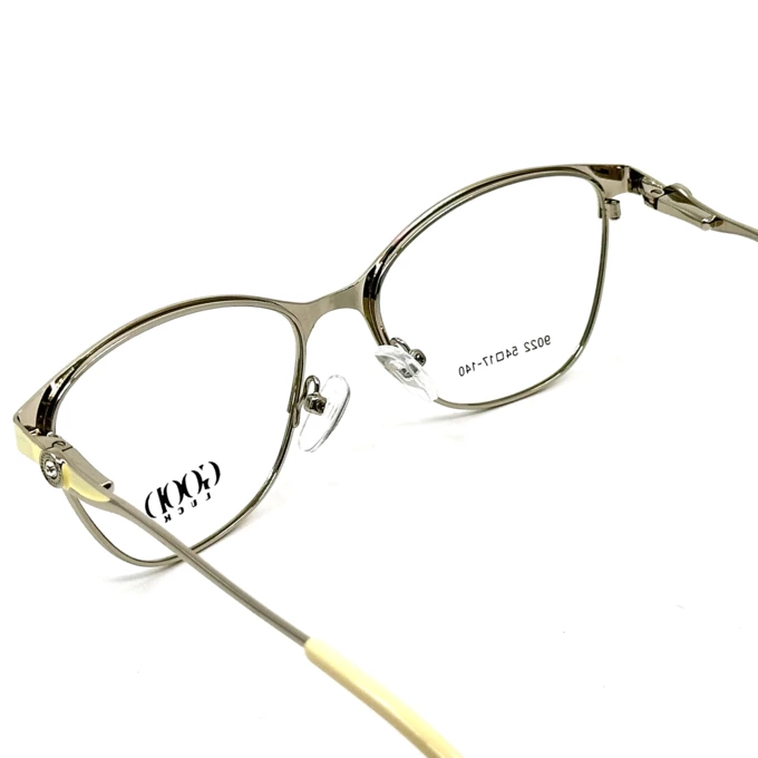 عینک طبی زنانه گودلاک