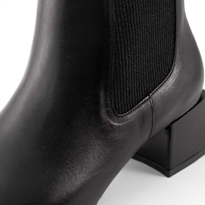 بوت زنانه منط