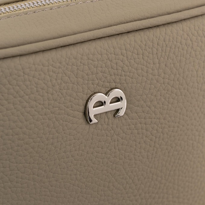 کیف رودوشی زنانه منط