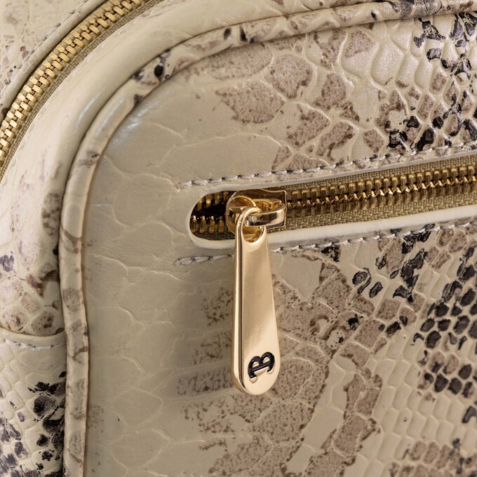 کیف رودوشی زنانه منط