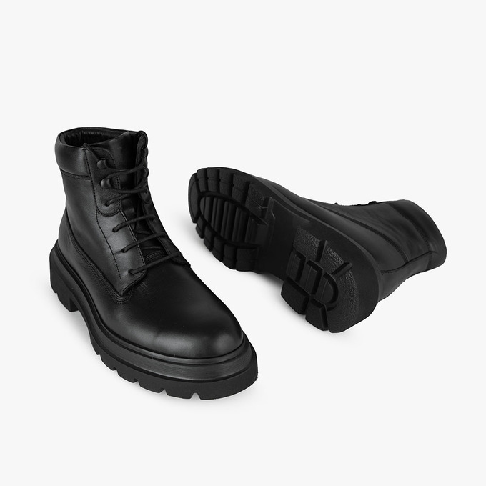 بوت مردانه برتونیکس