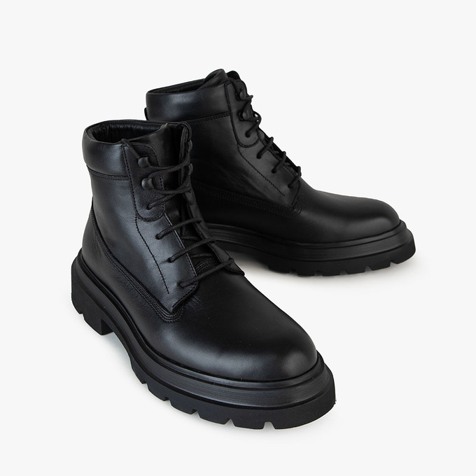 بوت مردانه برتونیکس