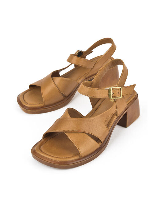 صندل و دمپایی زنانه ال سی وایکیکی