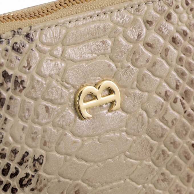 کیف رودوشی زنانه منط