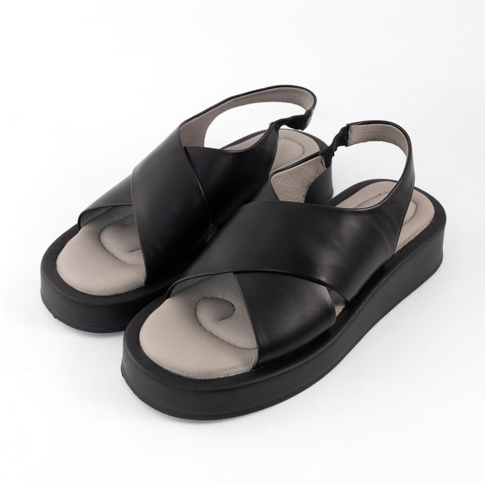 صندل و دمپایی زنانه منط