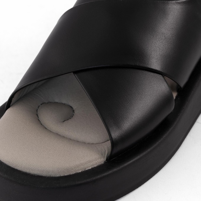 صندل و دمپایی زنانه منط