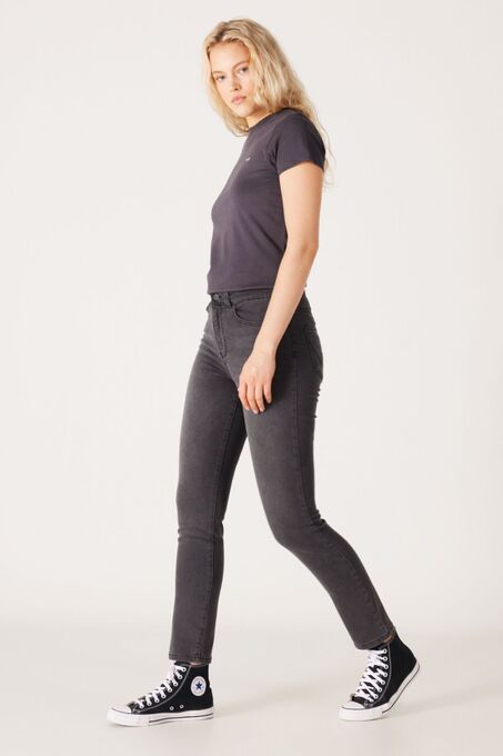 شلوار جین زنانه رانگلر