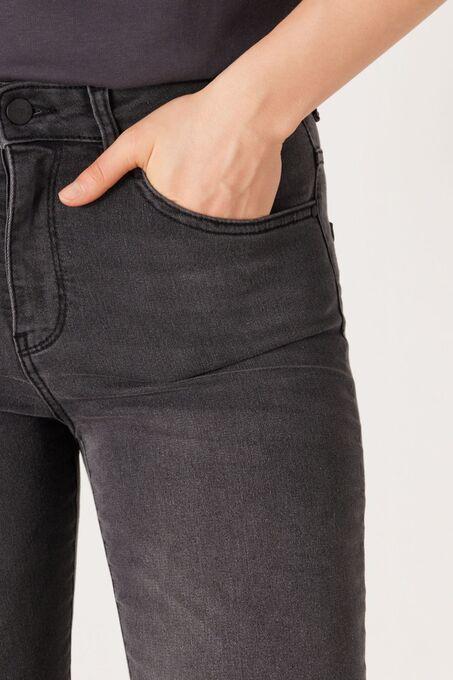 شلوار جین زنانه رانگلر