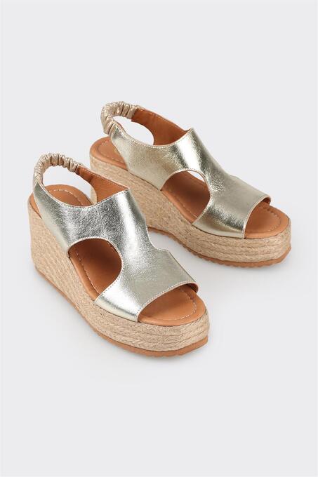 صندل و دمپایی زنانه اله