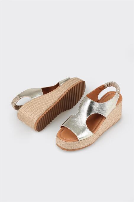 صندل و دمپایی زنانه اله