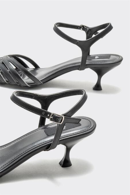 کفش پاشنه بلند زنانه اله