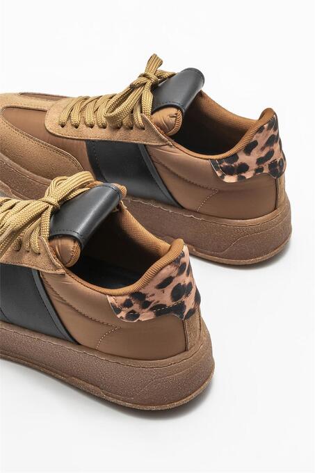 کتانی (اسنیکرز) زنانه اله