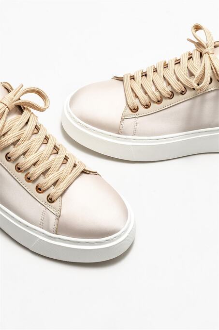 کتانی (اسنیکرز) زنانه اله