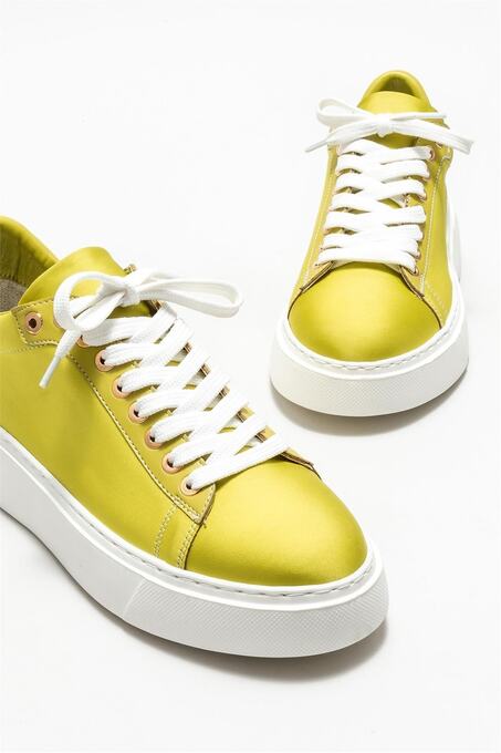 کتانی (اسنیکرز) زنانه اله