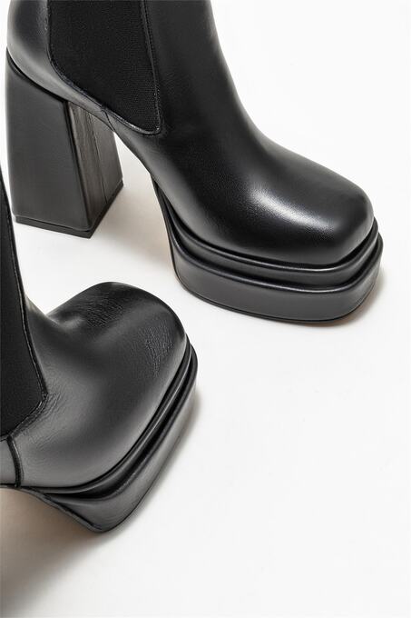 بوت زنانه اله